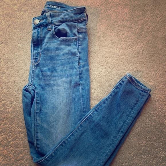 Denim - American Eagle High Waisted Jeans size 2